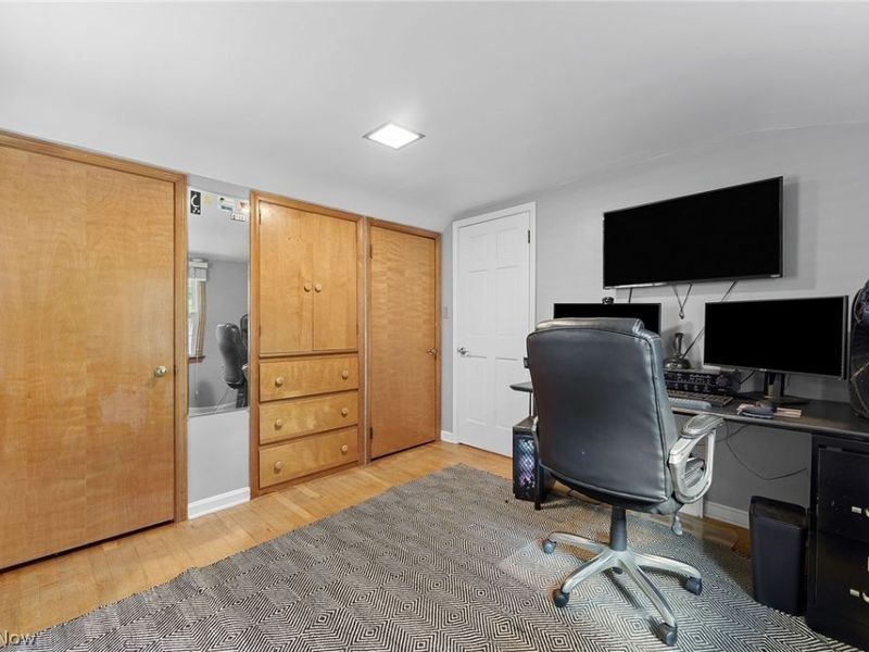 5268 Edenhurst Road, Lyndhurst, OH 44124 Photo 18