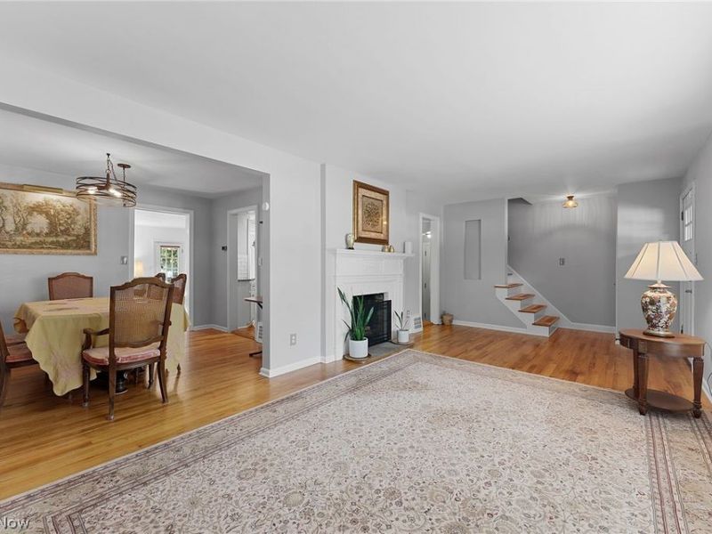 5268 Edenhurst Road, Lyndhurst, OH 44124 Photo 5