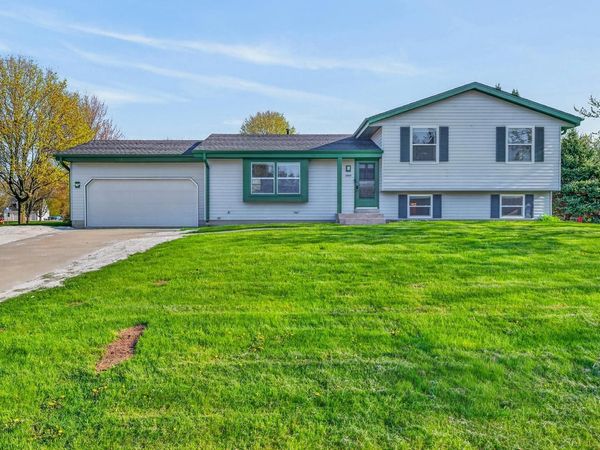 2840 W Southland DRIVE, Franklin, WI 53132