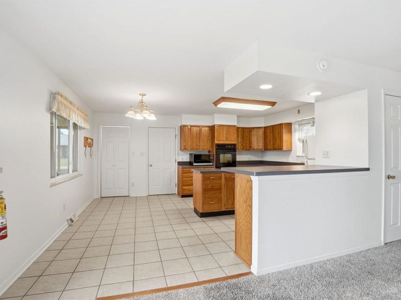 536 Munster Drive, Perry Twp, OH 45118 Photo 14