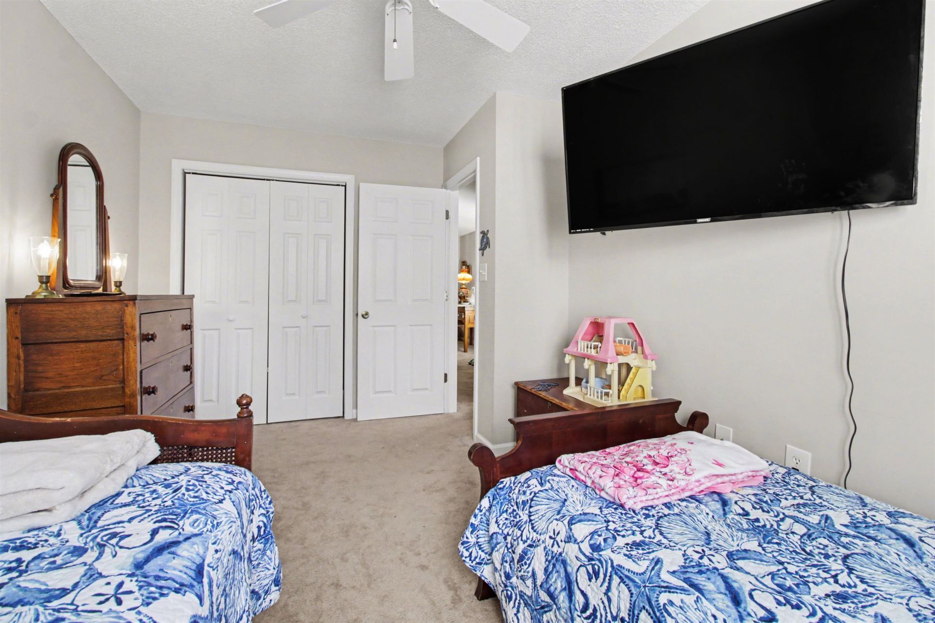 3910 Mallard Way  Photo 11