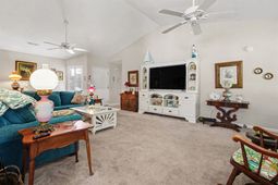 3910 Mallard Way  photo 4