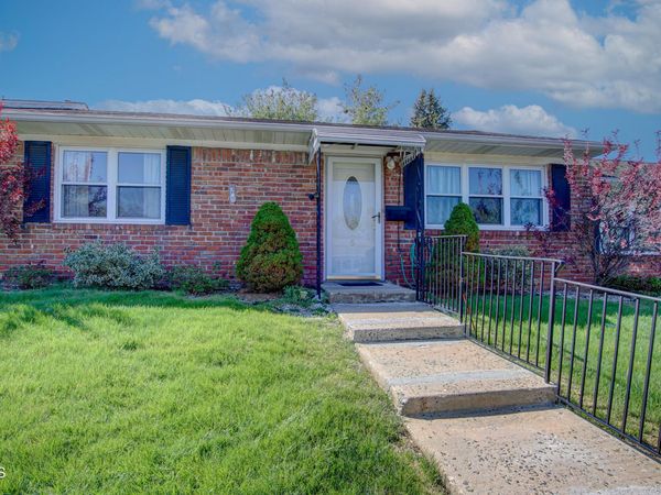 5 Missouri Court, Unit 217, Matawan, NJ 07747