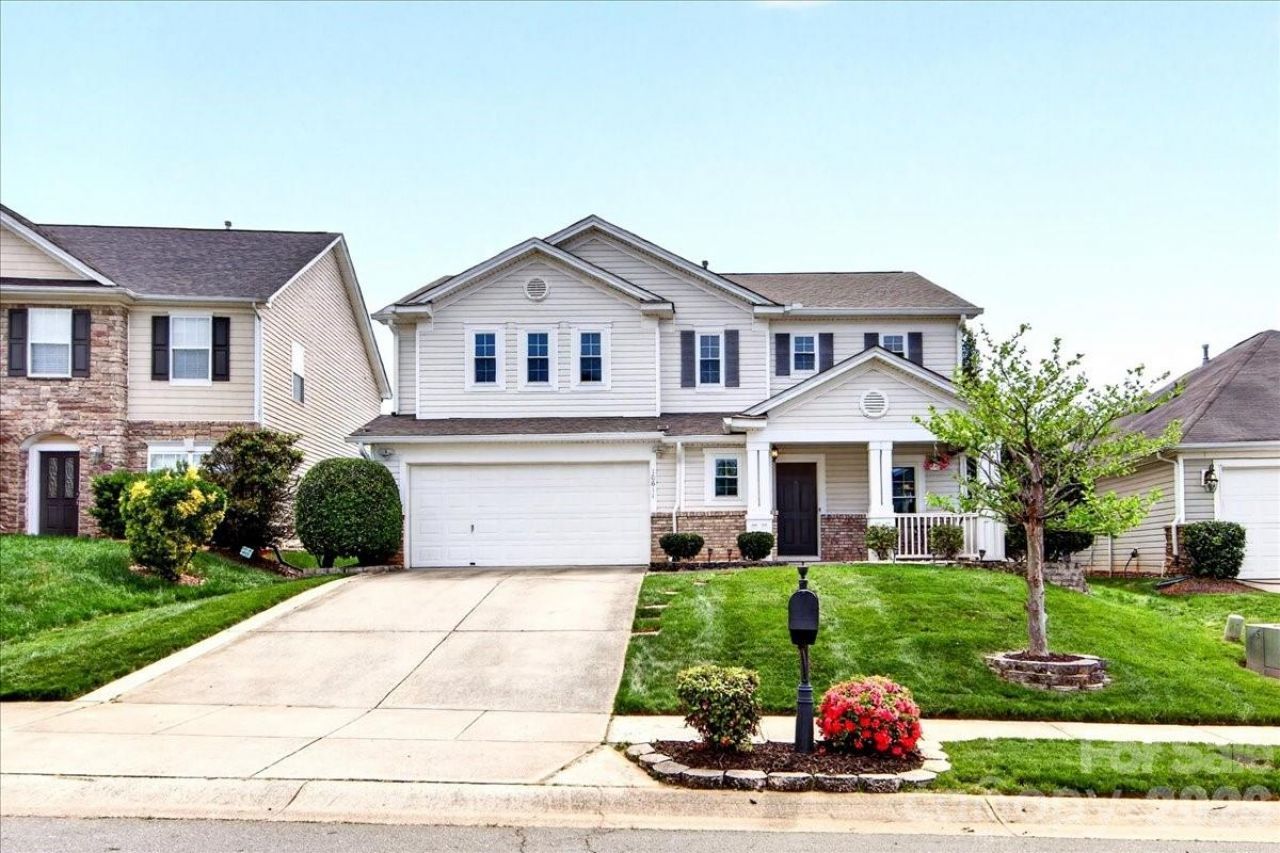 10611 Bedlington Road, Charlotte, NC 28278 Main Photo