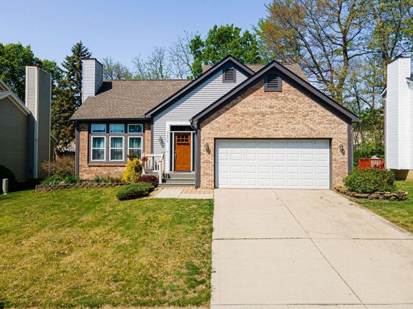 3209 Bellerive Drive , Pickerington, OH 43147