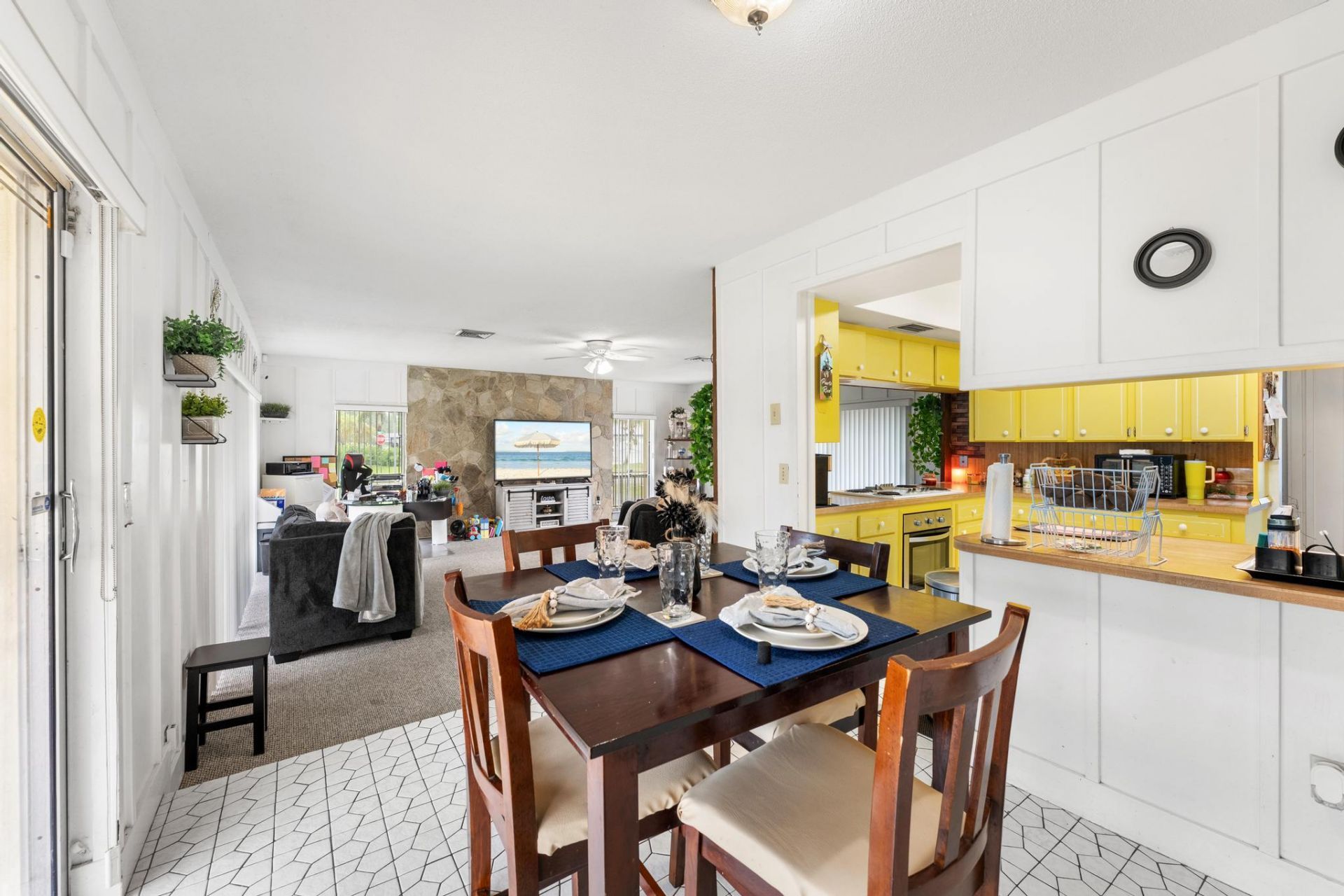 1675 E Breezy Lane, West Palm Beach, FL 33417 Photo