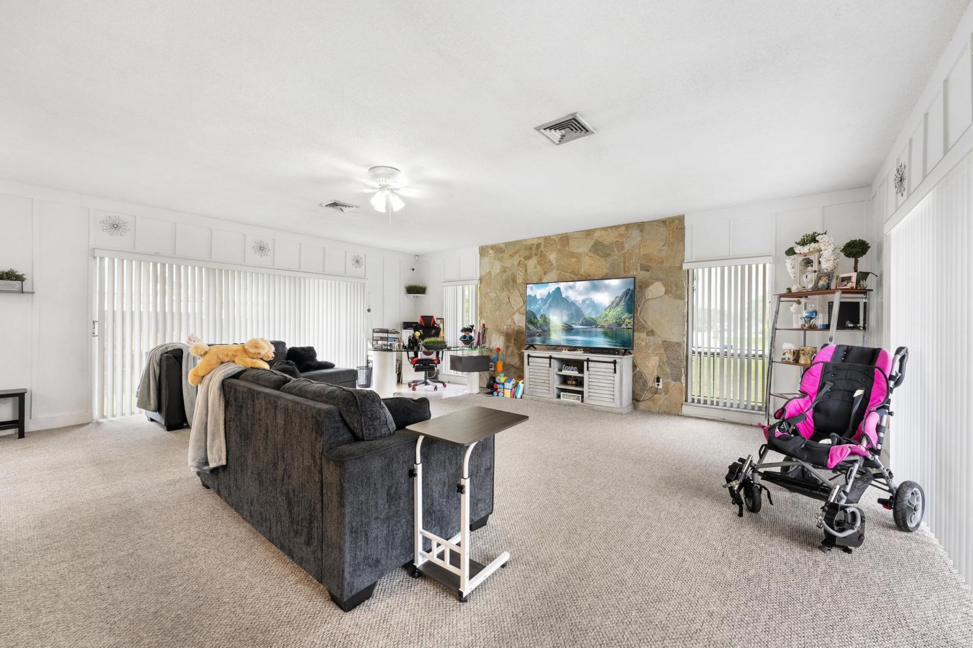 1675 E Breezy Lane, West Palm Beach, FL 33417 Photo