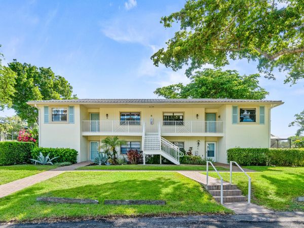 5 Westgate Lane, Unit B, Boynton Beach, FL 33436