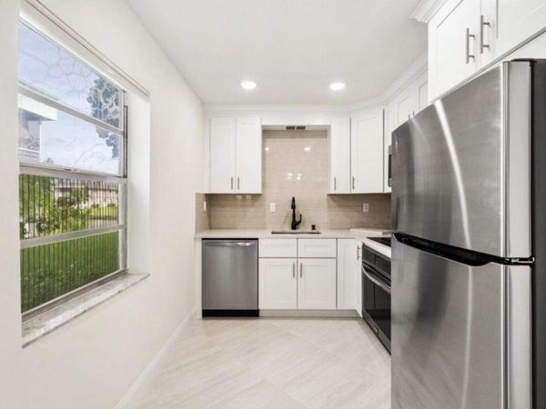 401 Monaco Way, Unit 401, Delray Beach, FL 33446