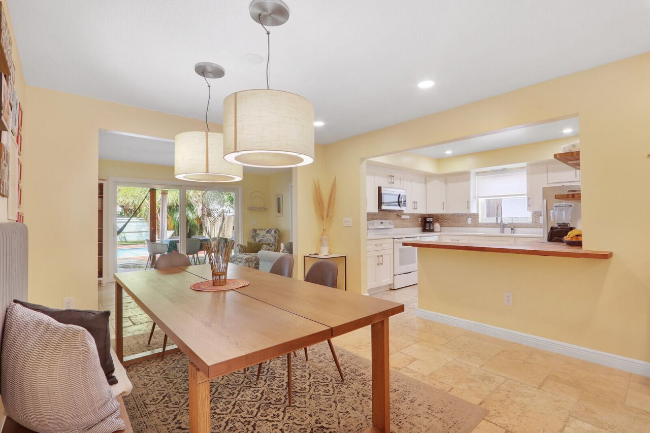 721 N Lakeside Drive, Lake Worth Beach, FL 33460 Photo