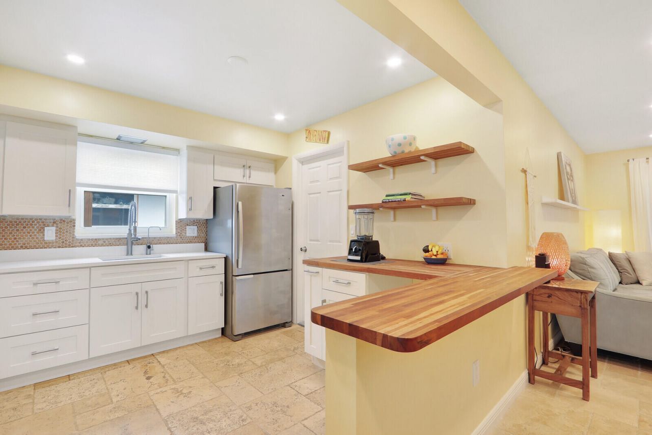 721 N Lakeside Drive, Lake Worth Beach, FL 33460 Photo