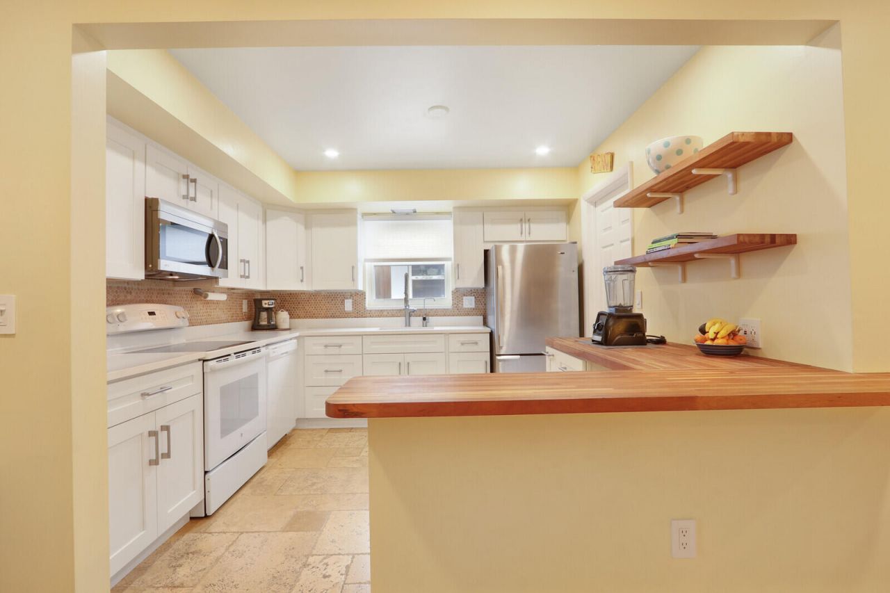 721 N Lakeside Drive, Lake Worth Beach, FL 33460 Photo