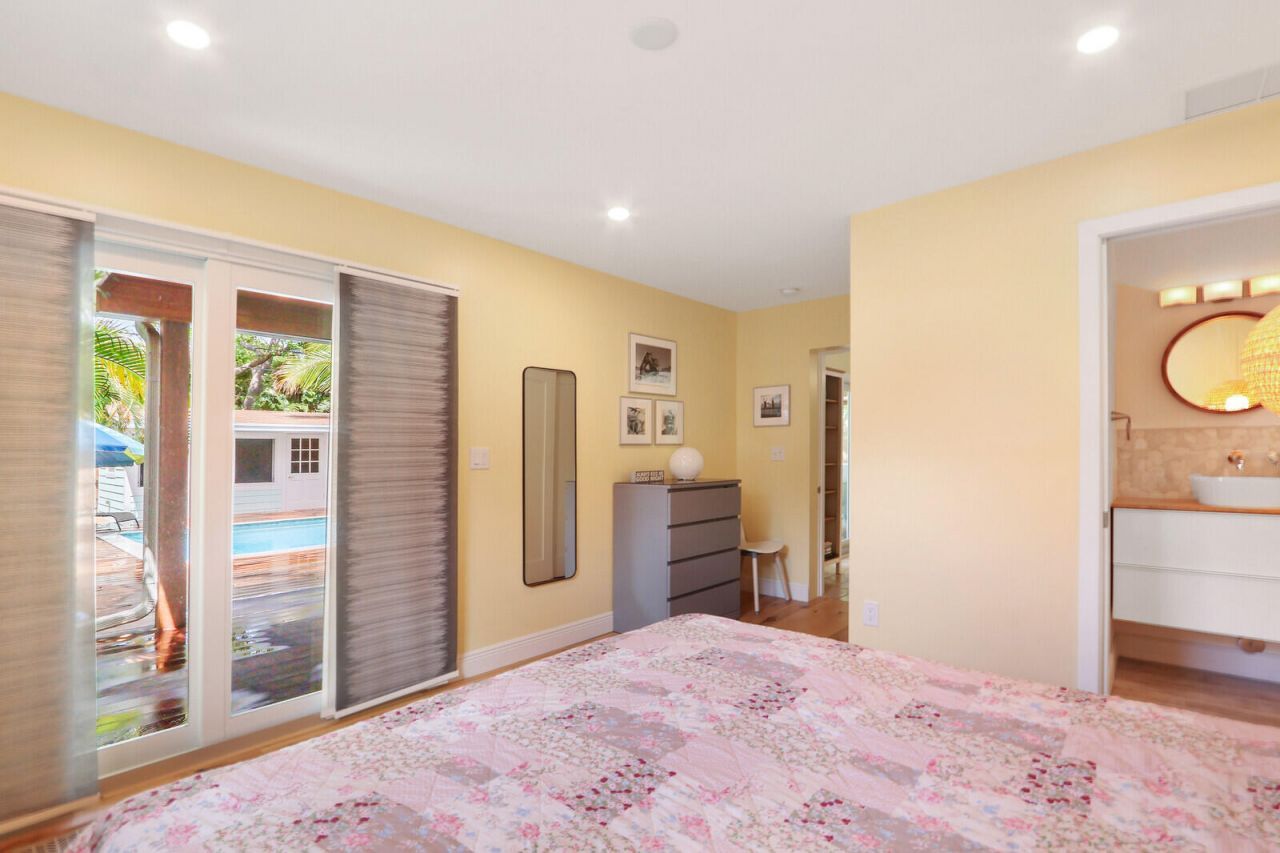 721 N Lakeside Drive, Lake Worth Beach, FL 33460 Photo