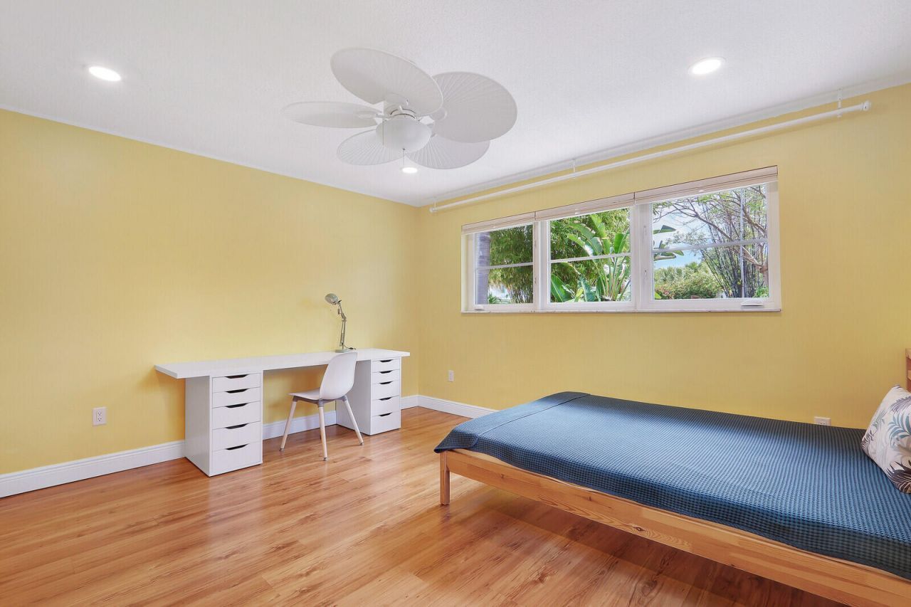 721 N Lakeside Drive, Lake Worth Beach, FL 33460 Photo
