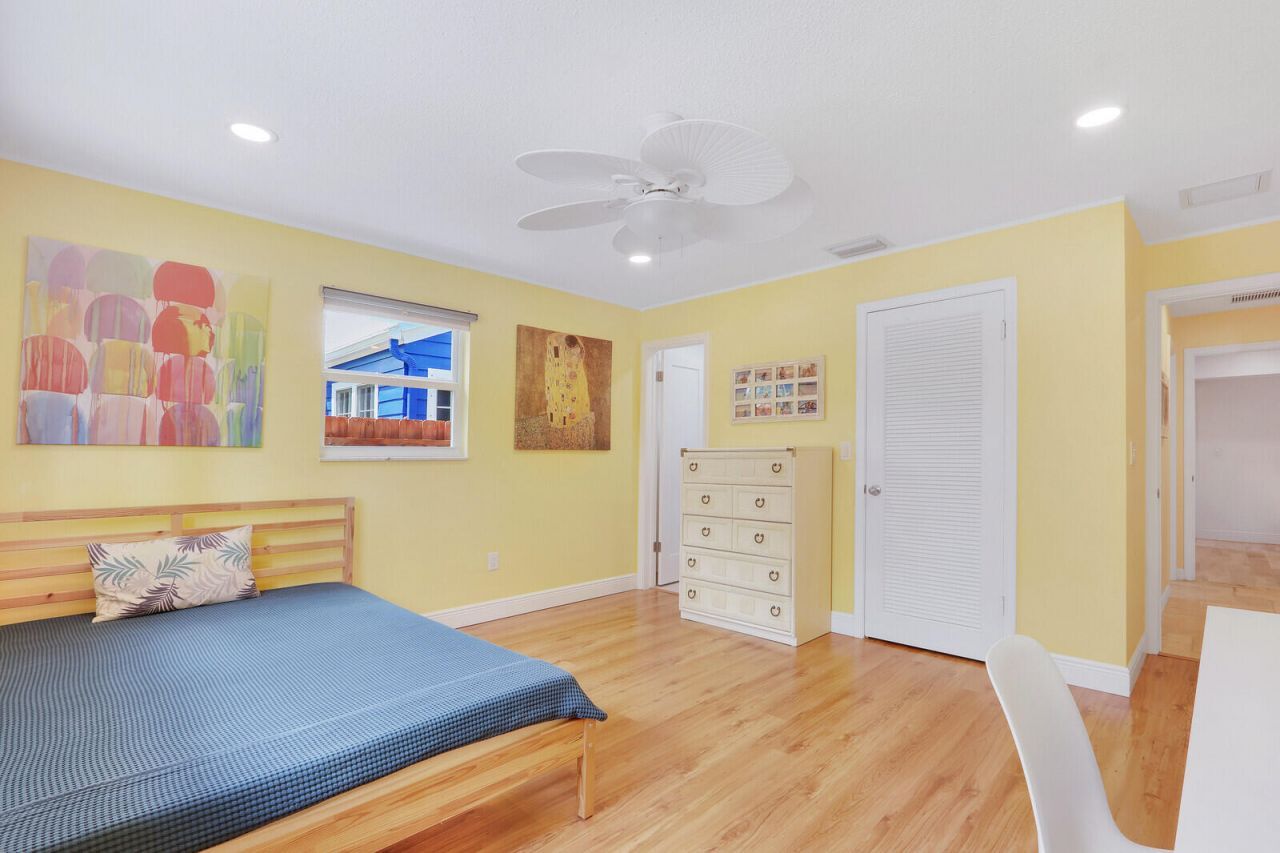 721 N Lakeside Drive, Lake Worth Beach, FL 33460 Photo