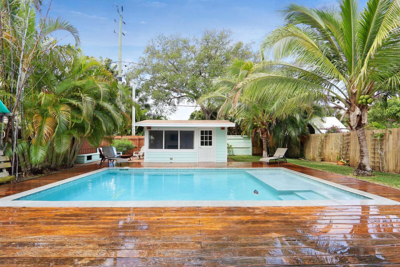 721 N Lakeside Drive, Lake Worth Beach, FL 33460 Photo