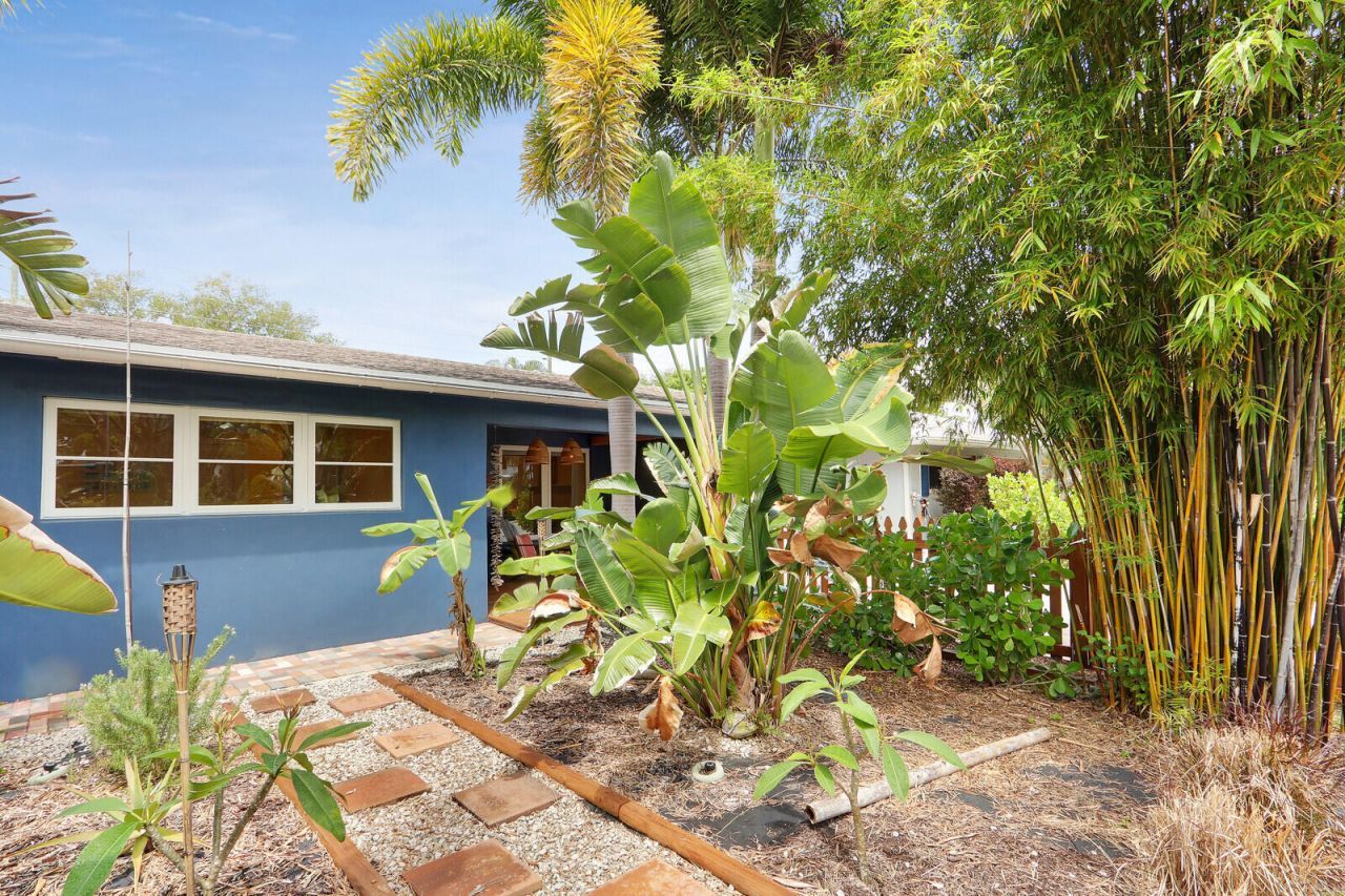 721 N Lakeside Drive, Lake Worth Beach, FL 33460 Photo