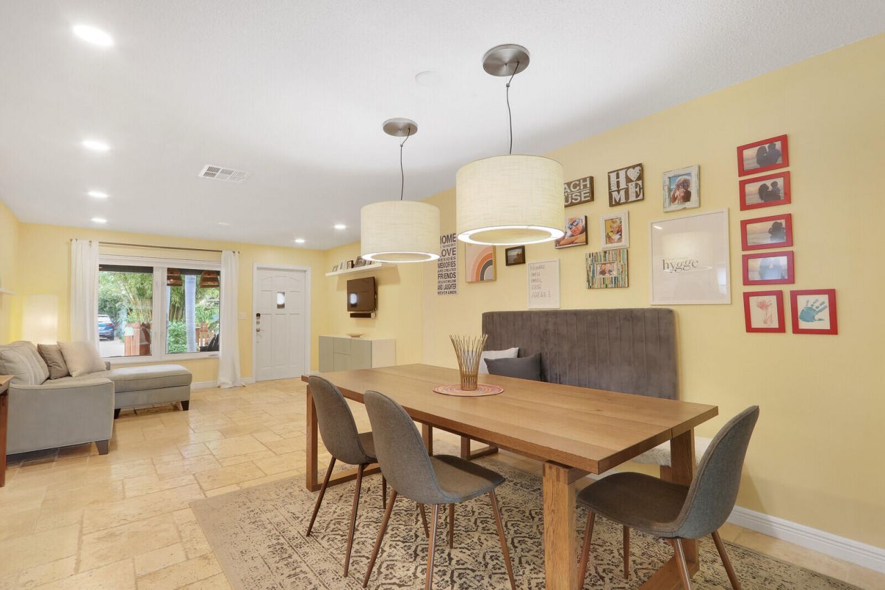 721 N Lakeside Drive, Lake Worth Beach, FL 33460 Photo