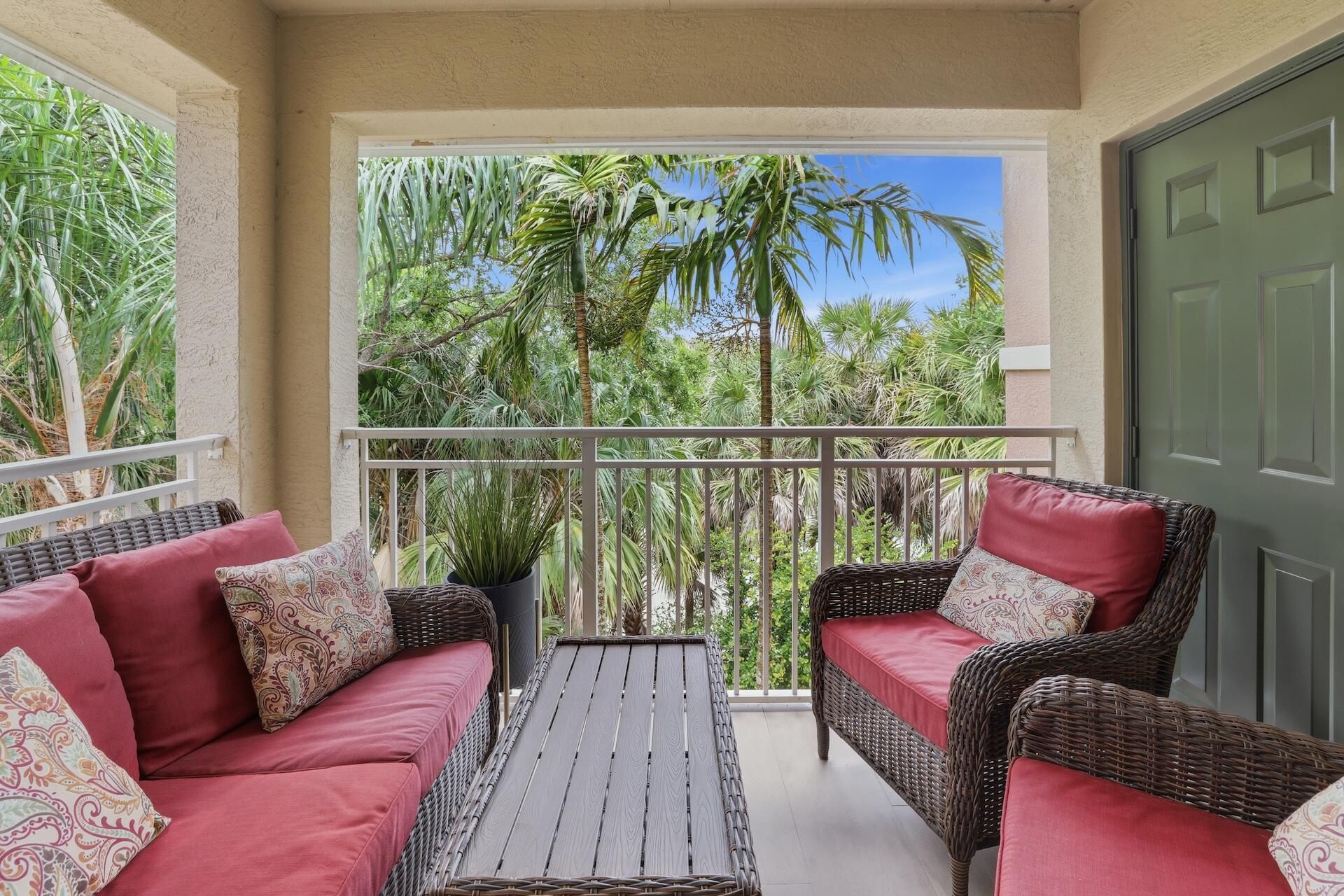 6559 Emerald Dunes Drive, Unit 308, West Palm Beach, FL 33411 Photo