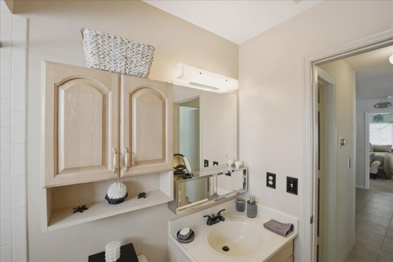 103 SE Village Drive, Port Saint Lucie, FL 34952 Photo