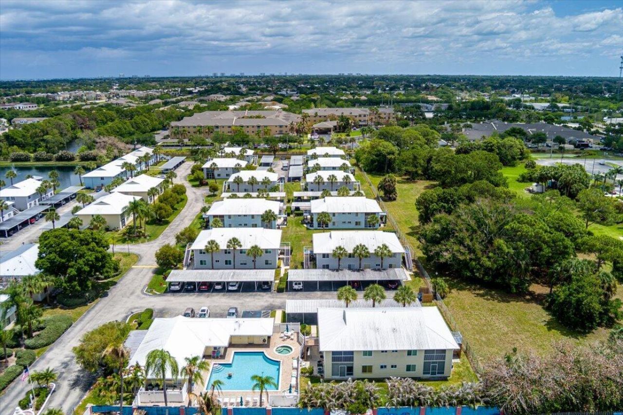 103 SE Village Drive, Port Saint Lucie, FL 34952 Photo