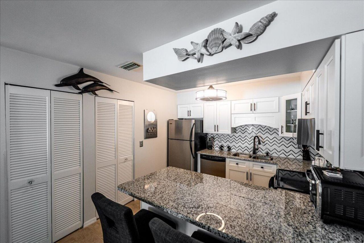 103 SE Village Drive, Port Saint Lucie, FL 34952 Photo
