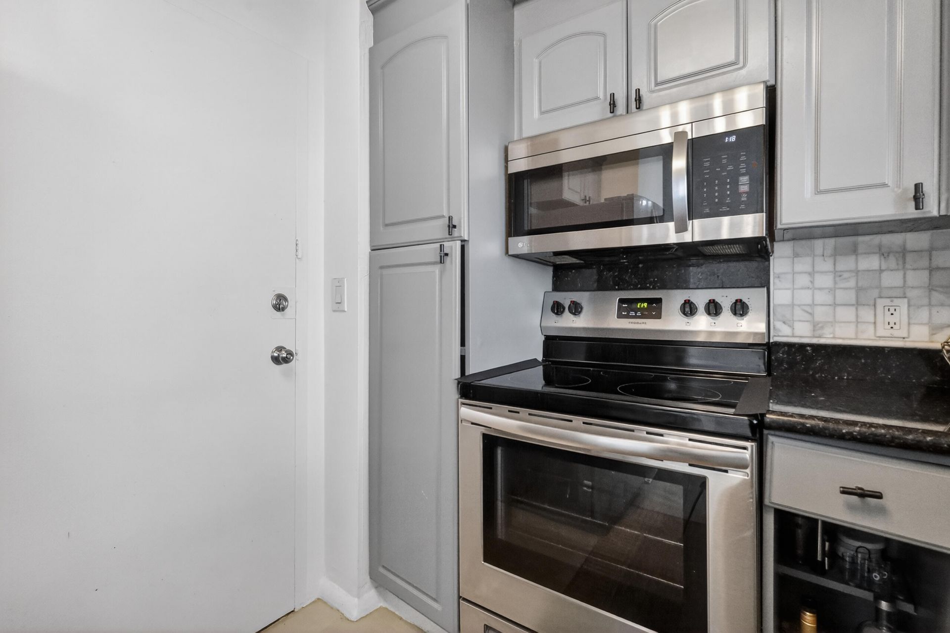 430 Golden Isles Drive, Unit 301, Hallandale Beach, FL 33009 Photo
