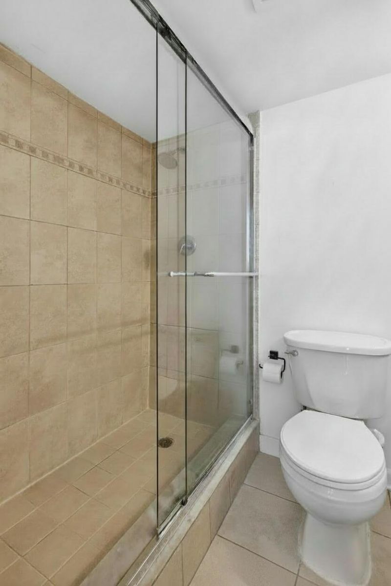 430 Golden Isles Drive, Unit 301, Hallandale Beach, FL 33009 Photo