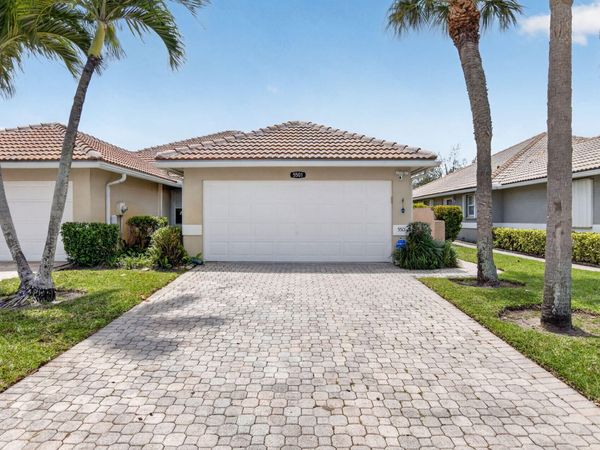 5501 Grande Palm Circle, Delray Beach, FL 33484
