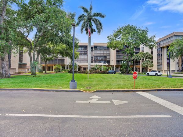 2800 N 46th Avenue, Unit A302, Hollywood, FL 33021