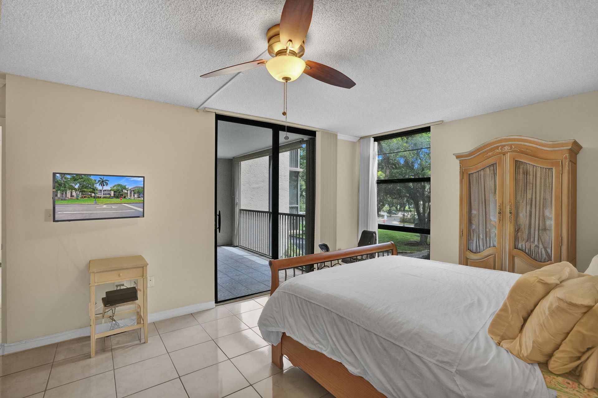 2800 N 46th Avenue, Unit A302, Hollywood, FL 33021 Photo