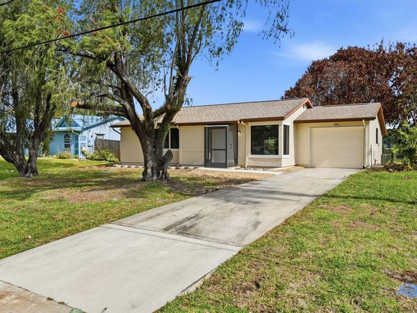 295 NW Archer Avenue, Port St. Lucie, FL 34983