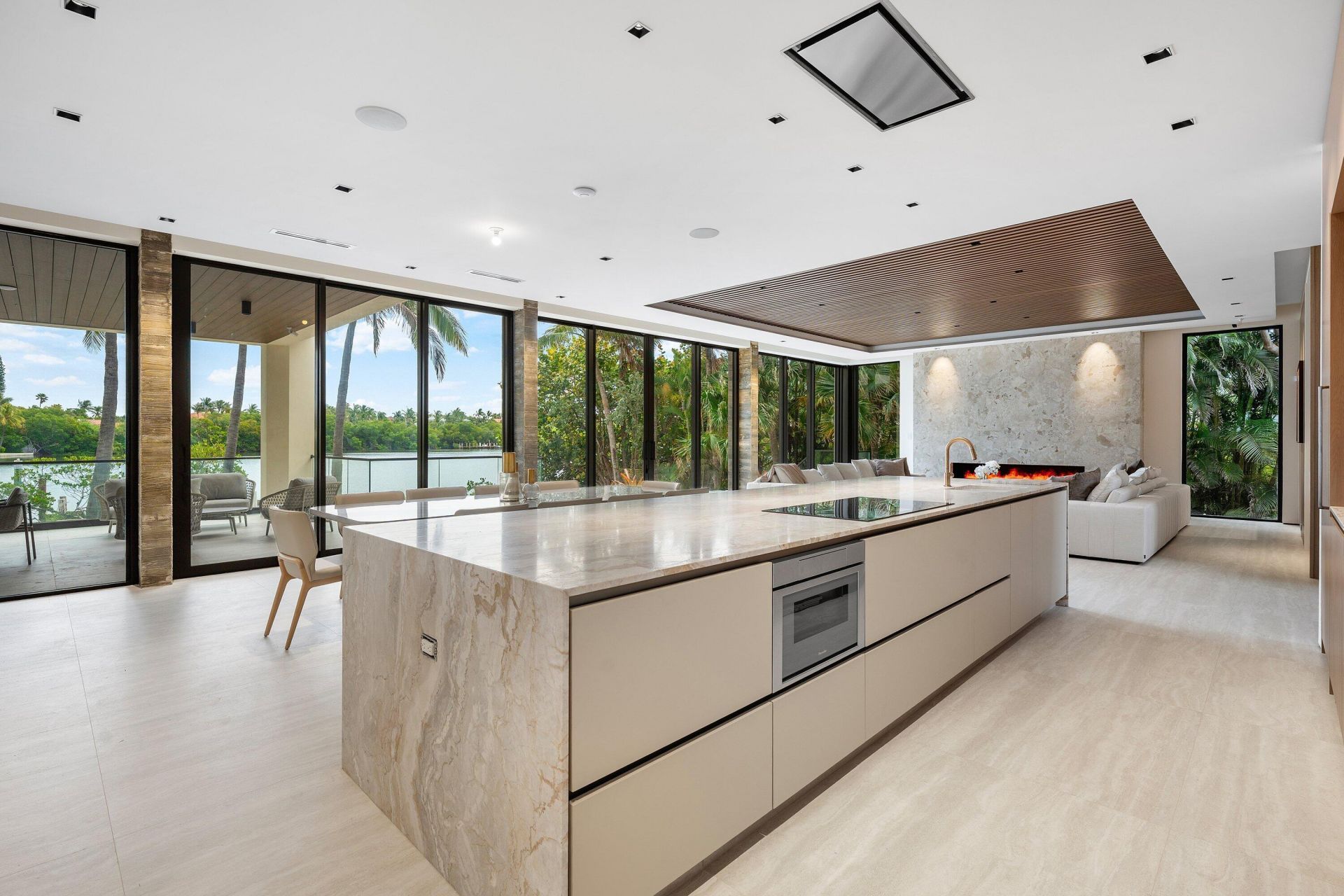 5 Barefoot Lane, Lantana, FL 33462 Photo