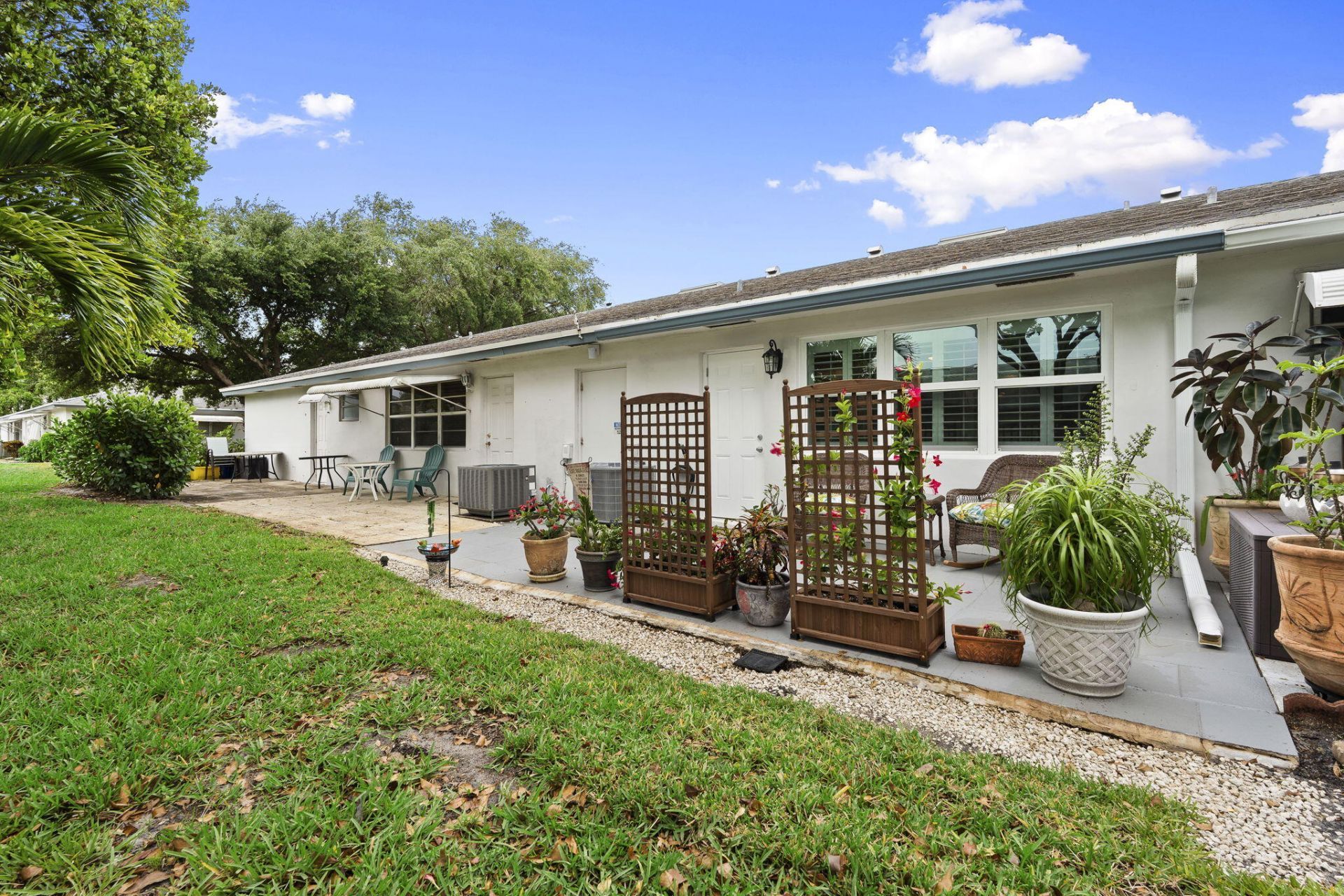 1177 S Drive Circle, Unit B, Delray Beach, FL 33445 Photo