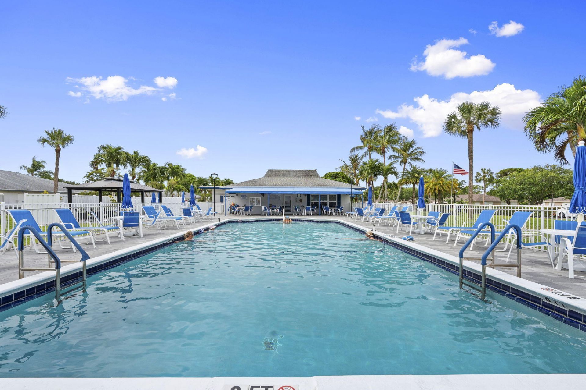 1177 S Drive Circle, Unit B, Delray Beach, FL 33445 Photo