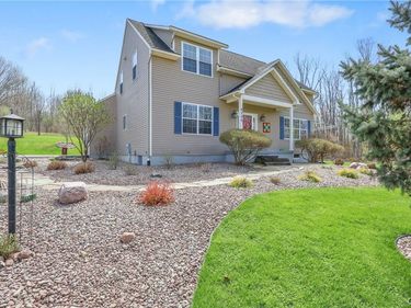 4350 Oak Orchard Road, Clay, NY 13041