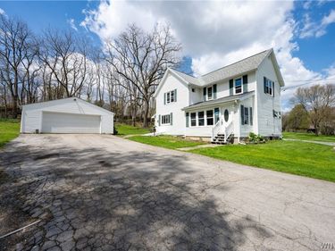 17 Brad Street , Warsaw, NY 14569