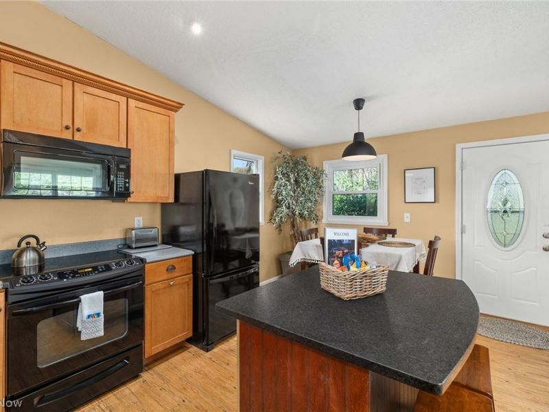 979 County Road 3006, Perrysville, OH 44864 Photo 11