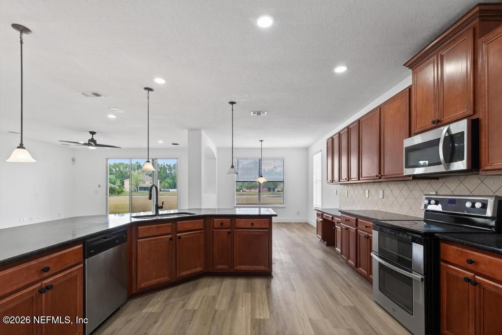 10917 Dancing Rabbit Lane, Jacksonville, FL 32210 Photo