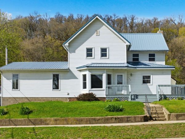 108 SW Second Street, Elkader, IA 52043