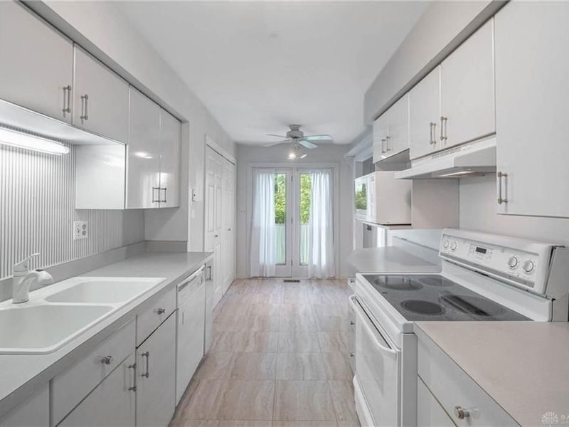 11 Nicholson Court, Dayton, OH 45459 Photo 7