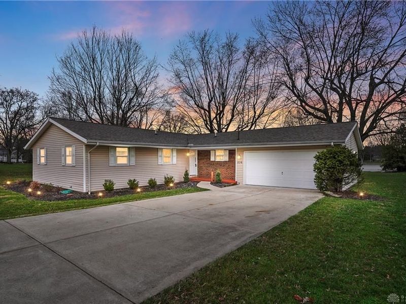 536 Munster Drive, Fayetteville, OH 45118 Photo 1