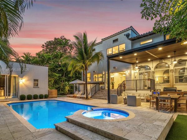 130 NE 45th St , Miami, FL 33137