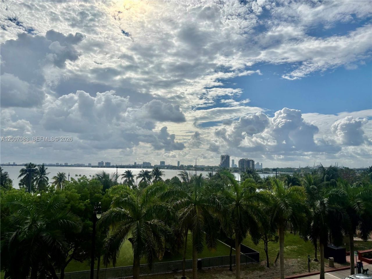 1800 N Bayshore Dr , Unit 303, Miami, FL 33132 Photo