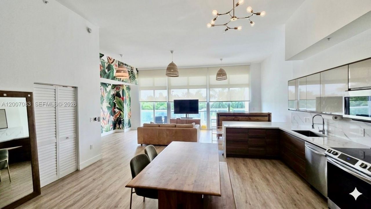 1800 N Bayshore Dr , Unit 303, Miami, FL 33132 Photo
