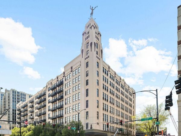 758 N Larrabee Street , Unit 620, Chicago, IL 60654