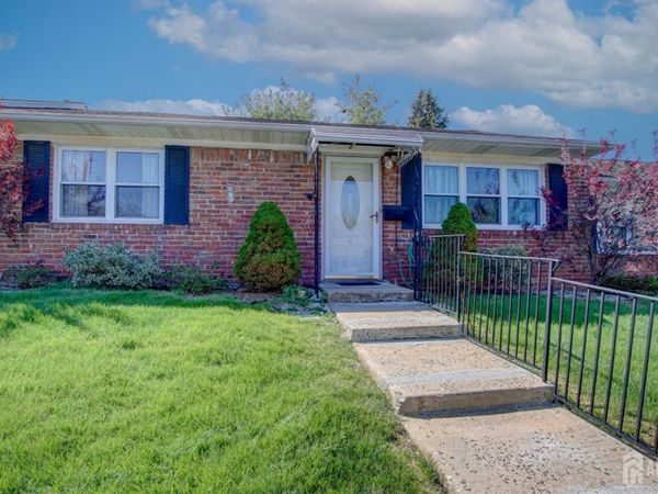 5 Missouri Court, Old Bridge, NJ 07747