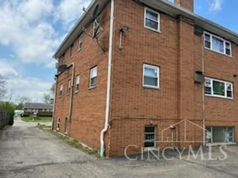 7240 Longwood Court, Colerain Township, OH 45239 Photo 9