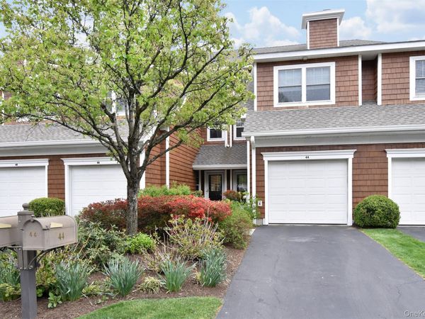44 Trailhead Lane, Tarrytown, NY 10591