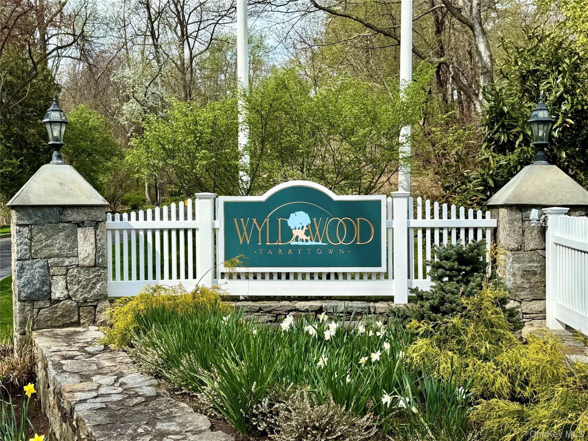 44 Trailhead Lane, Tarrytown, NY 10591 Main Photo